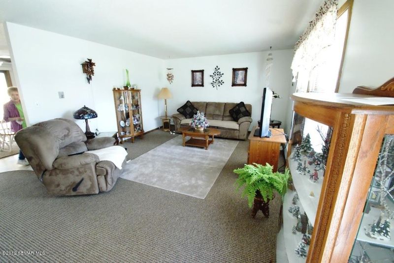 1005 16 1/2 St SE, Rochester, MN 55904