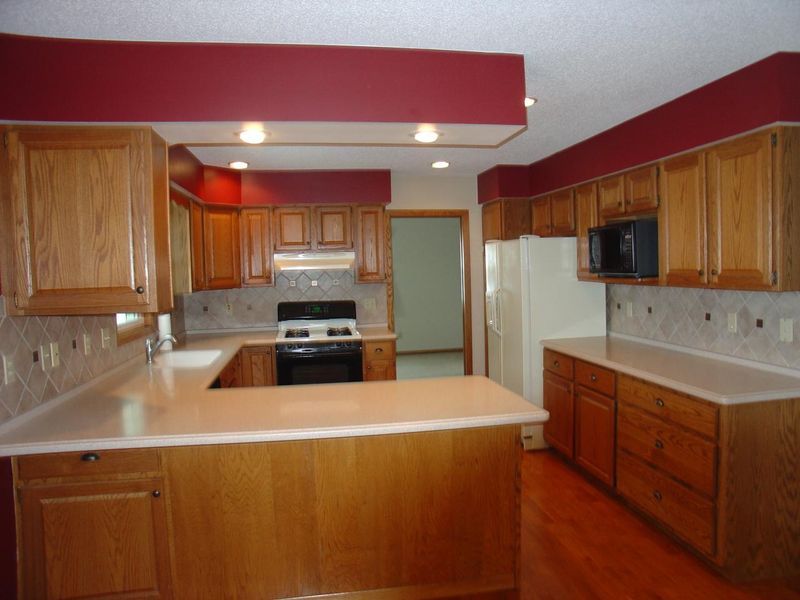 269 Oak Leaf Dr, Winona, MN 55987