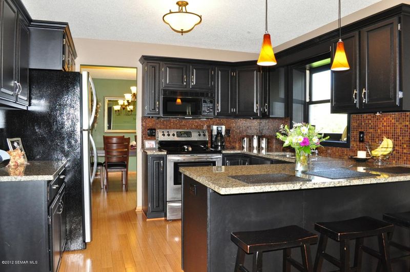 1507 Northern Valley Dr NE, Rochester, MN 55906