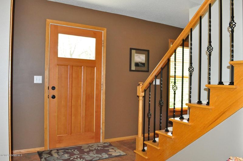 1507 Northern Valley Dr NE, Rochester, MN 55906