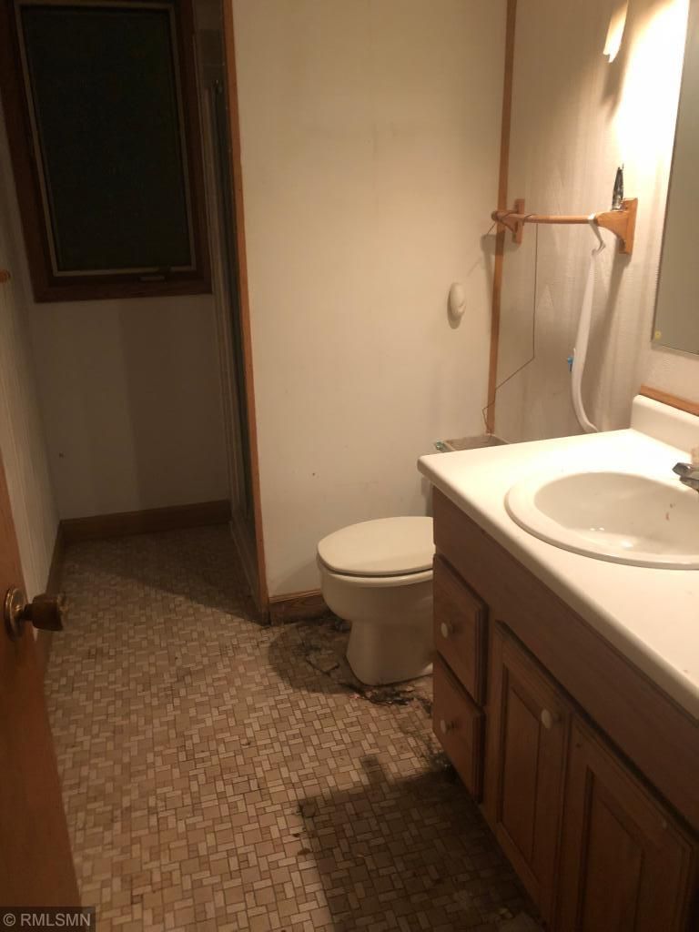 13204 Fremont Ave S, Burnsville, MN 55337