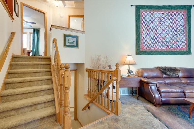 9527 James Ave N, Brooklyn Park, MN 55444