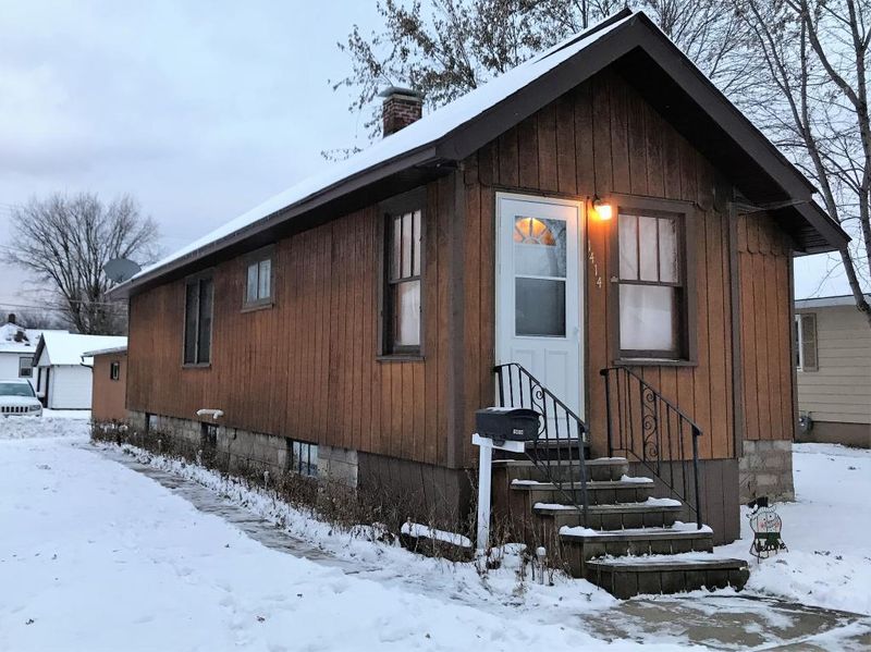 1414 11th St S, Virginia, MN 55792