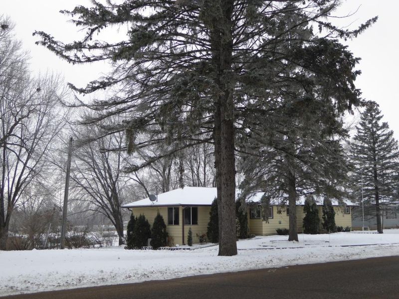 4925 Main St E, Maple Plain, MN 55359