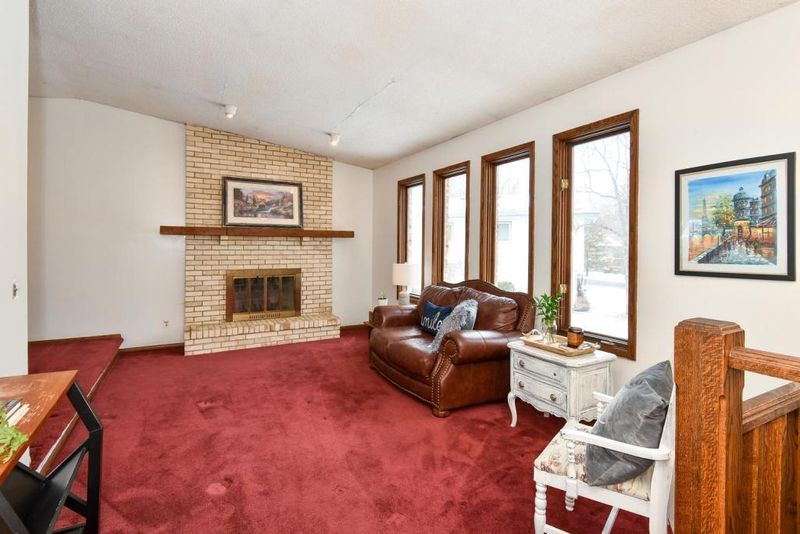 11910 Sycamore Cir NW, Coon Rapids, MN 55448