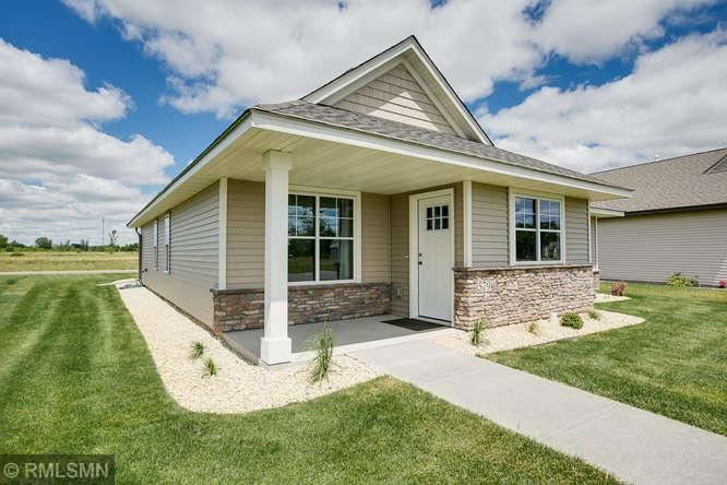 398 Roosevelt St S, Cambridge, MN 55008