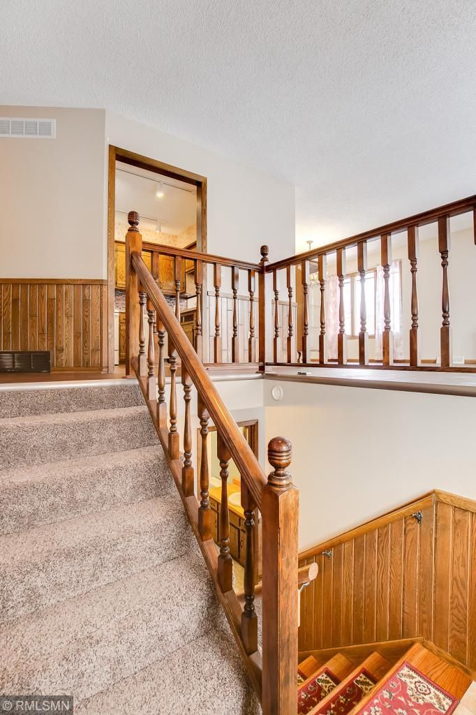 297 Evans Ave NW, Elk River, MN 55330