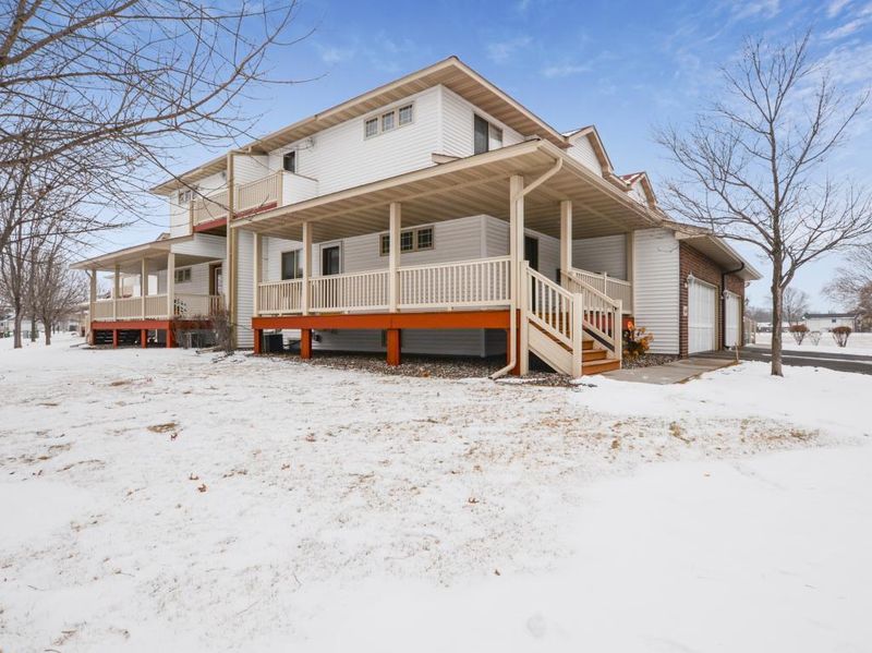 8608 Tessman Cir N, Brooklyn Park, MN 55445