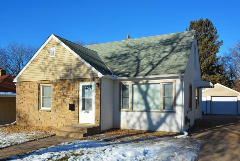 2237 3rd St E, Saint Paul, MN 55119