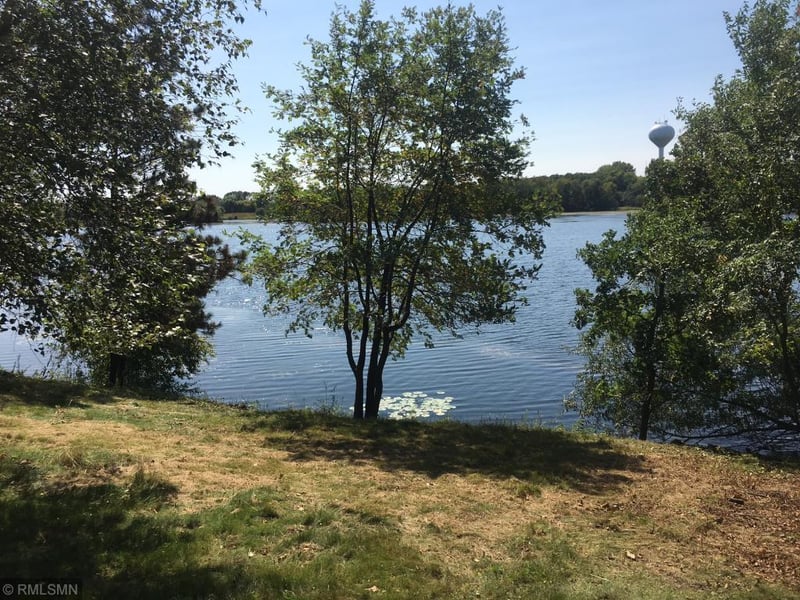 XXX Cedarleaf Point, Mahtomedi, MN 55115