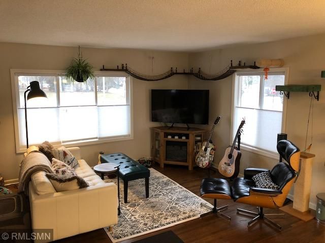 11041 Irwin Ave S, Bloomington, MN 55437