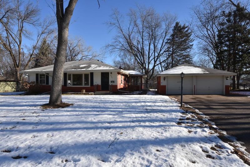 6232 Sumter Ave N, Brooklyn Park, MN 55428