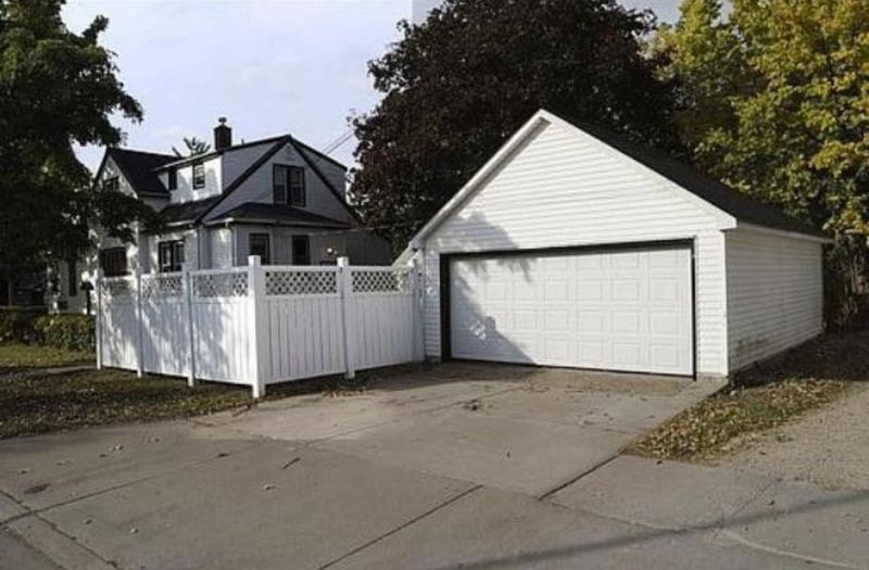2015 Cottage Ave E, Saint Paul, MN 55119