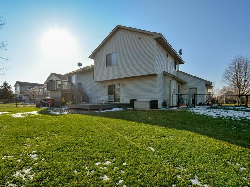 8336 Padre Cir NE, Elk River, MN 55330
