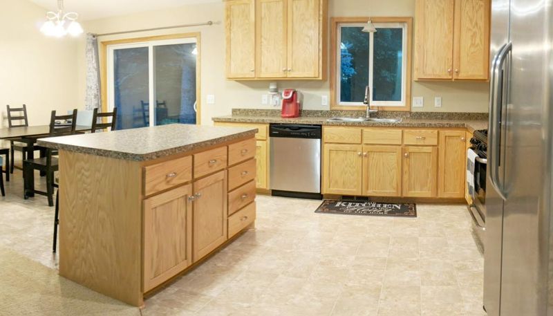 1766 Howard, Maplewood, MN 55109