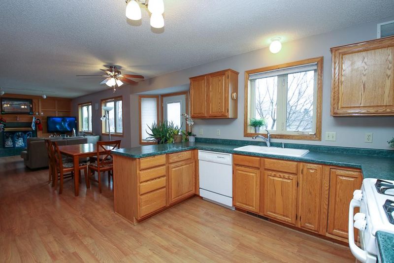 5747 Crossandra St SE, Prior Lake, MN 55372