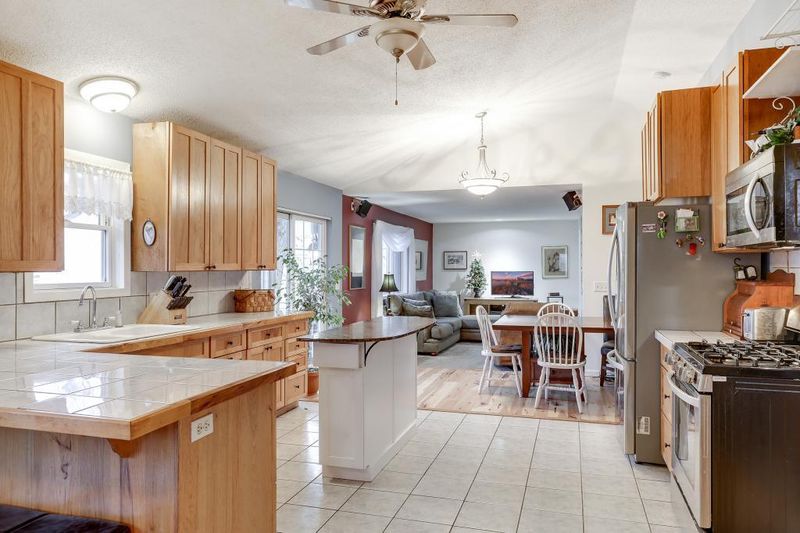 19533 E Front Blvd NE, Wyoming, MN 55092