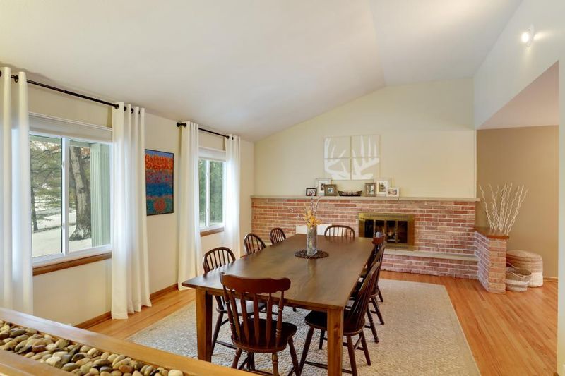 16950 N Manor Rd, Eden Prairie, MN 55346