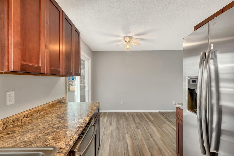 848 Cumming Ln, Saint Cloud, MN 56301