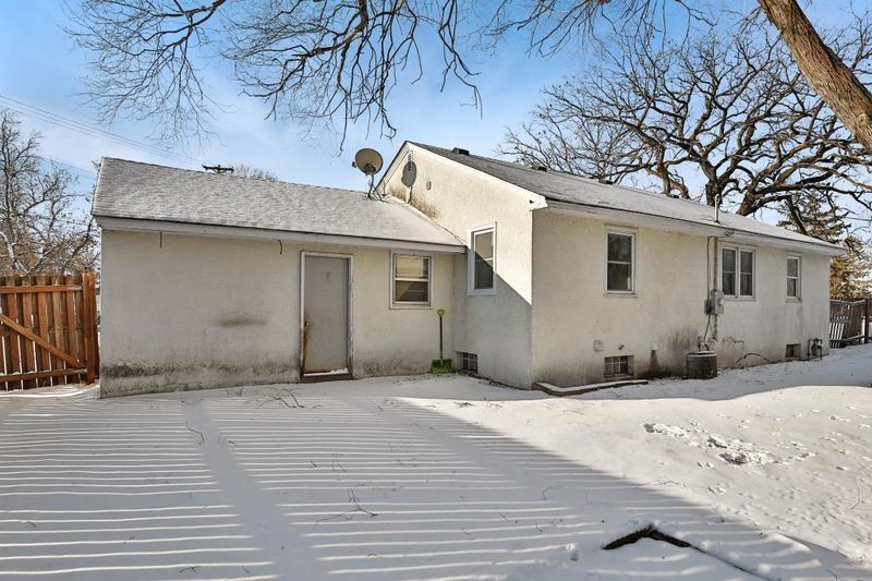 421 Dayton Rd, Champlin, MN 55316