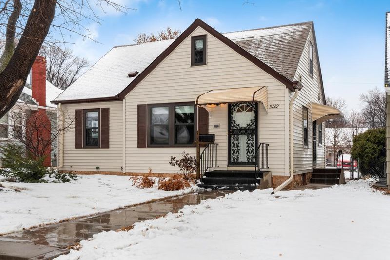 5729 44th Ave S, Minneapolis, MN 55417