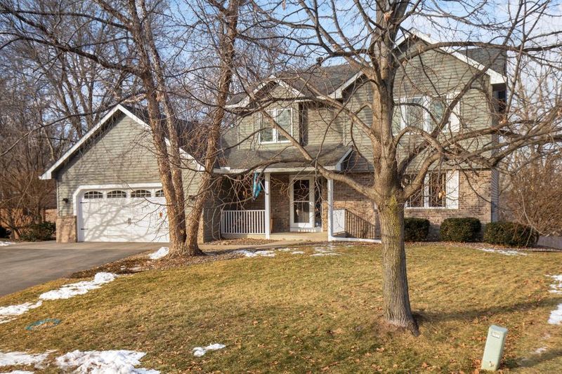 17111 Greentree Ave, Lakeville, MN 55044