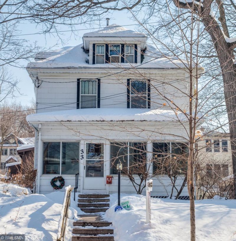 33 Arthur Ave SE, Minneapolis, MN 55414