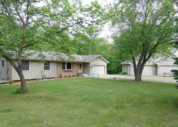 3943 Eaken Ave SE, Delano, MN 55328