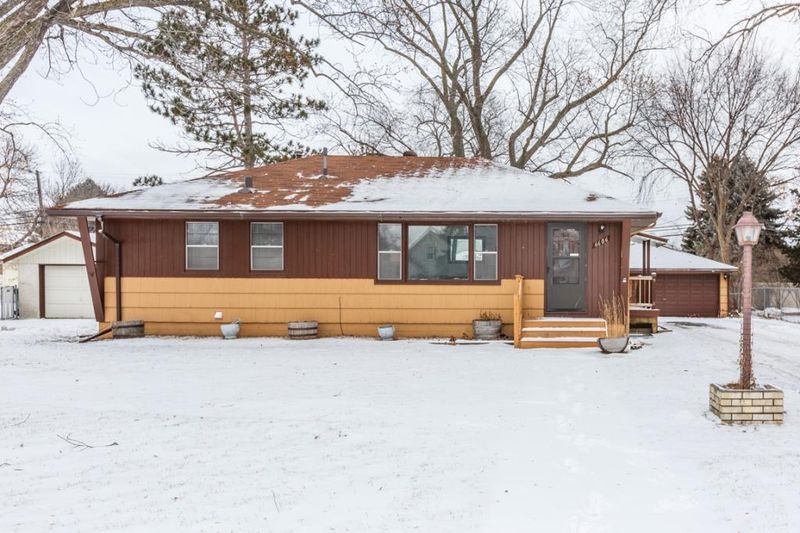 6606 Bryant Ave N, Brooklyn Center, MN 55430