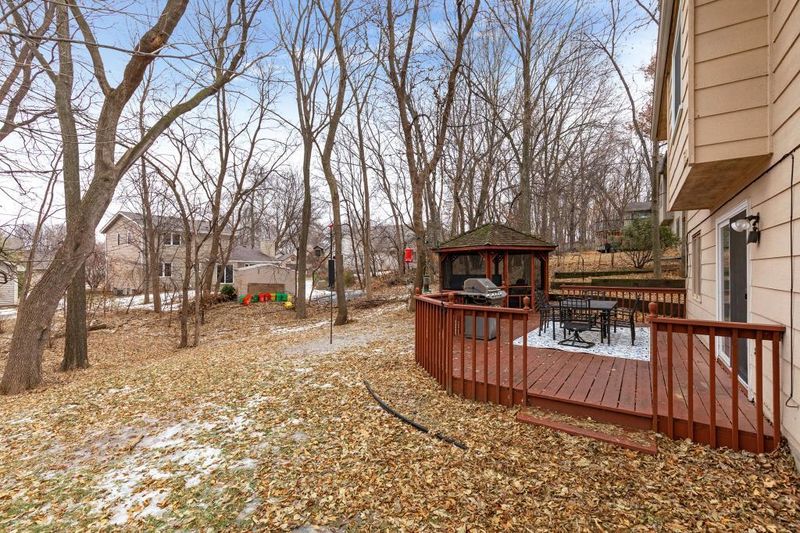 5344 S Park Dr, Savage, MN 55378