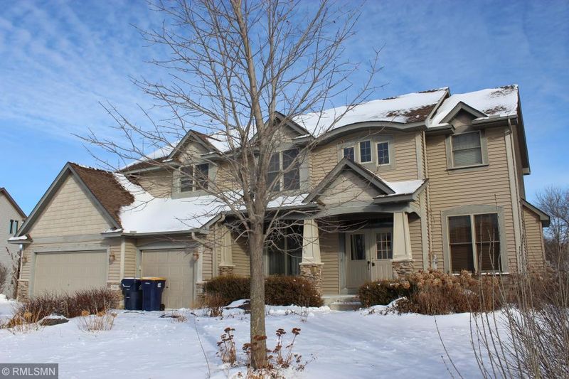 7644 Ridgeview Way, Chanhassen, MN 55317