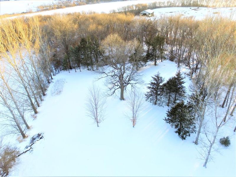 8019 30th St SW, Howard Lake, MN 55349