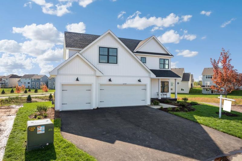 6469 Fox Rd, Lino Lakes, MN 55014