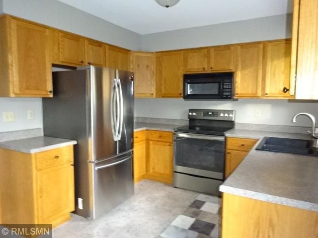 1805 6th Ave NE, Owatonna, MN 55060