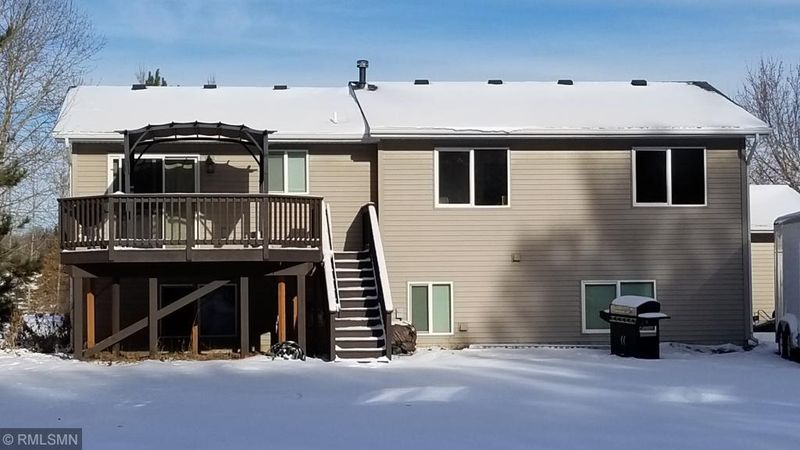4857 252nd St, Wyoming, MN 55092