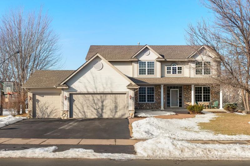 17510 45th Ave N, Plymouth, MN 55446