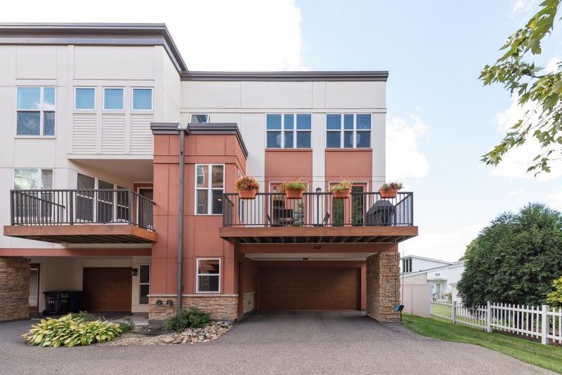 213 Otis Ave, Saint Paul, MN 55104