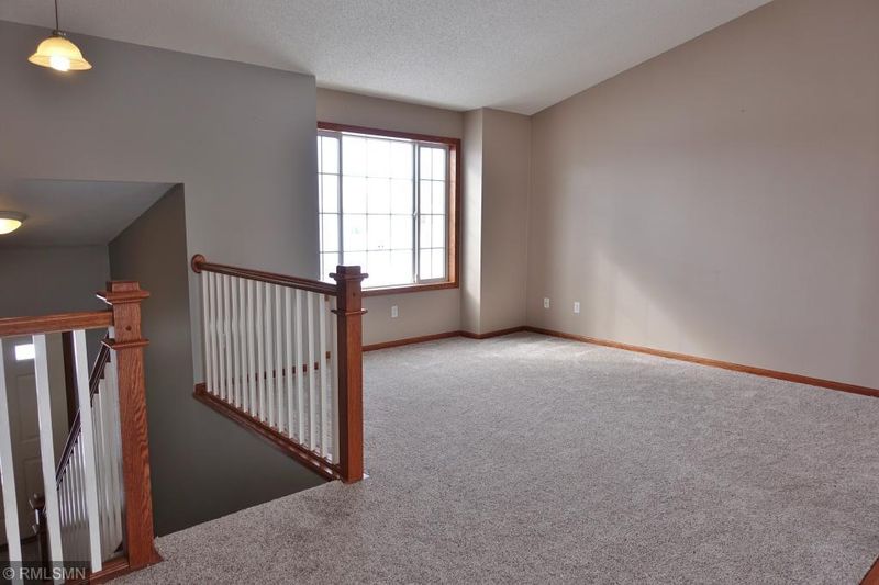 1307 Stone Ridge Rd, Sauk Rapids, MN 56379