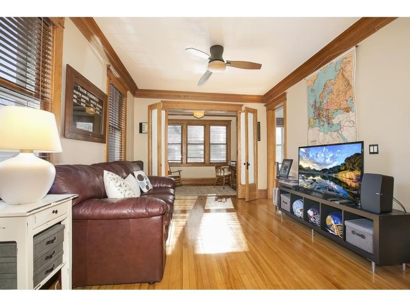 1110 W 25th St #101, Minneapolis, MN 55405