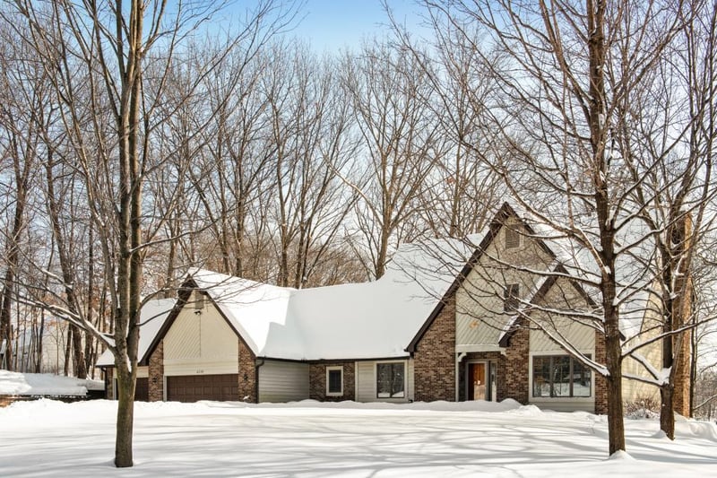 6138 Foxtail Dr, Lino Lakes, MN 55110