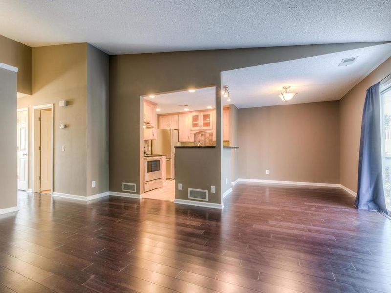 6203 Magda Dr #3, Maple Grove, MN 55369