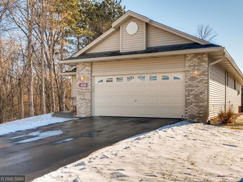 4949 130th St N, Hugo, MN 55038