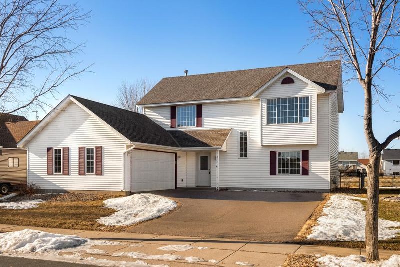 312 13th St, Farmington, MN 55024