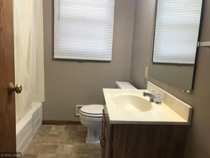 11157 Bittersweet St NW, Coon Rapids, MN 55433