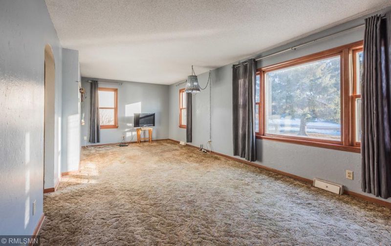 2265 Pinewood Dr, Mounds View, MN 55112