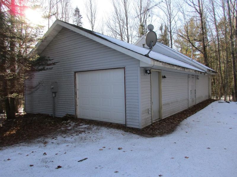 N2289 Pondell Ln W, Weyerhaeuser, WI 54895