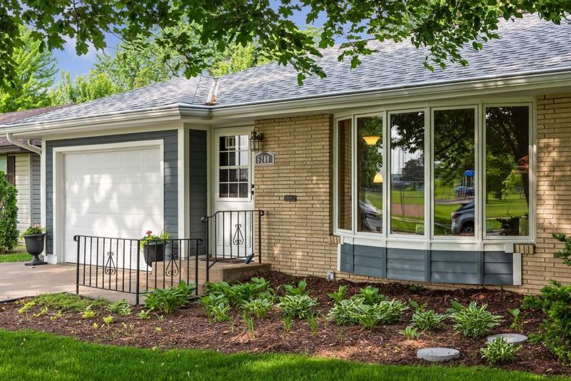 6200 7th St NE, Fridley, MN 55432
