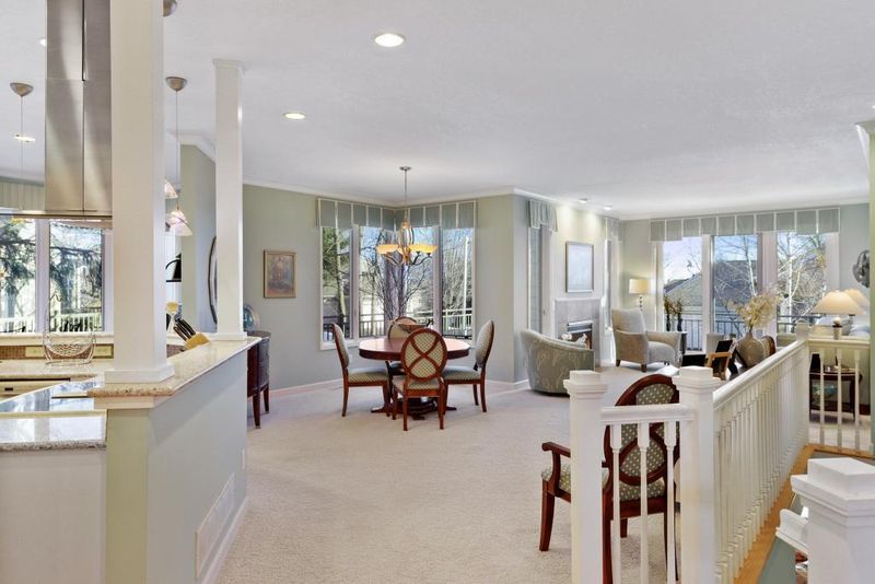 2930 Pelican Point Ct, Mound, MN 55364