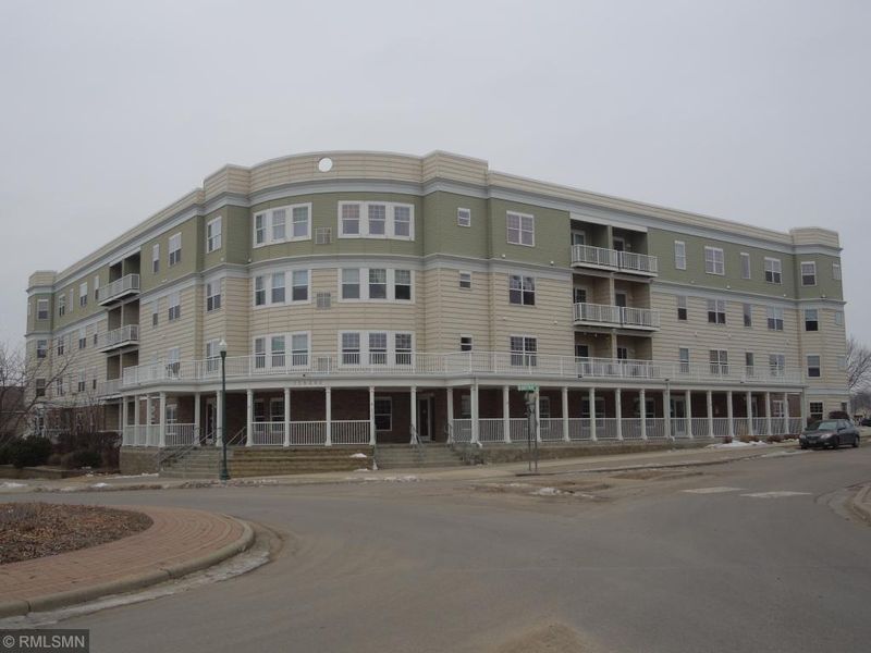 114200 Hundertmark Rd #312, Chaska, MN 55318