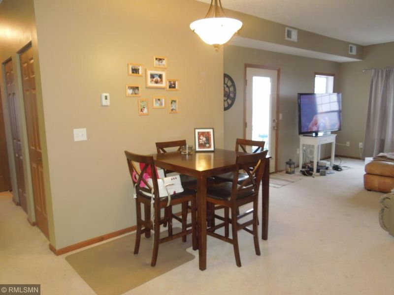 114200 Hundertmark Rd #312, Chaska, MN 55318
